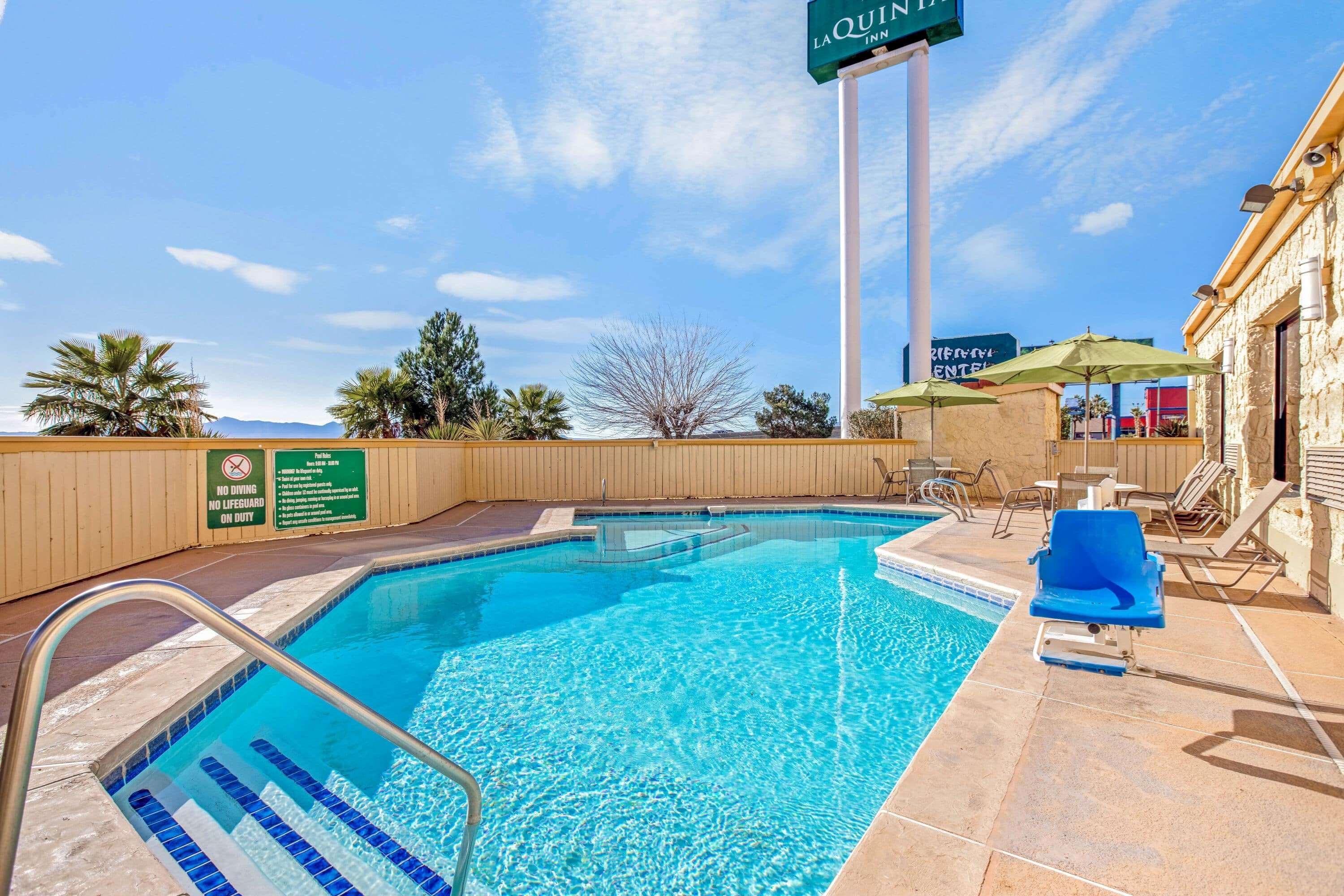 La Quinta Inn By Wyndham El Paso Cielo Vista Bagian luar foto
