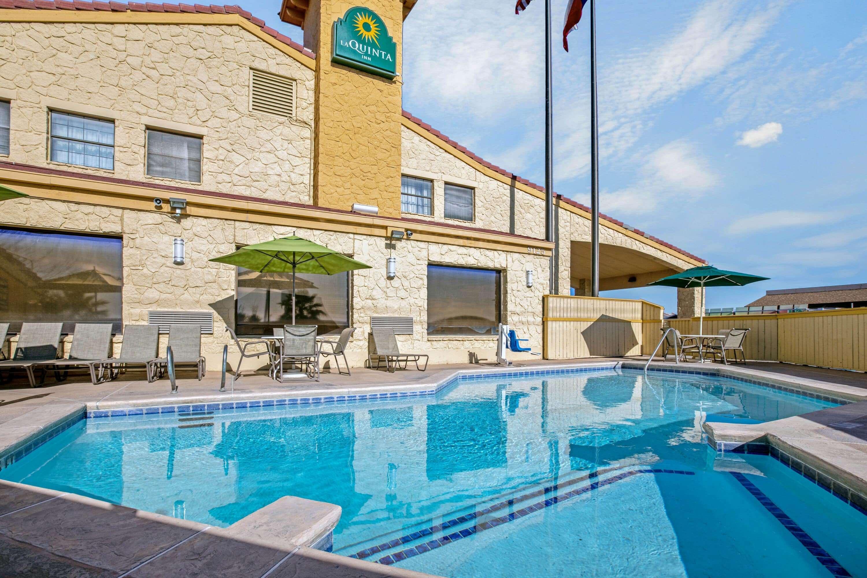 La Quinta Inn By Wyndham El Paso Cielo Vista Bagian luar foto