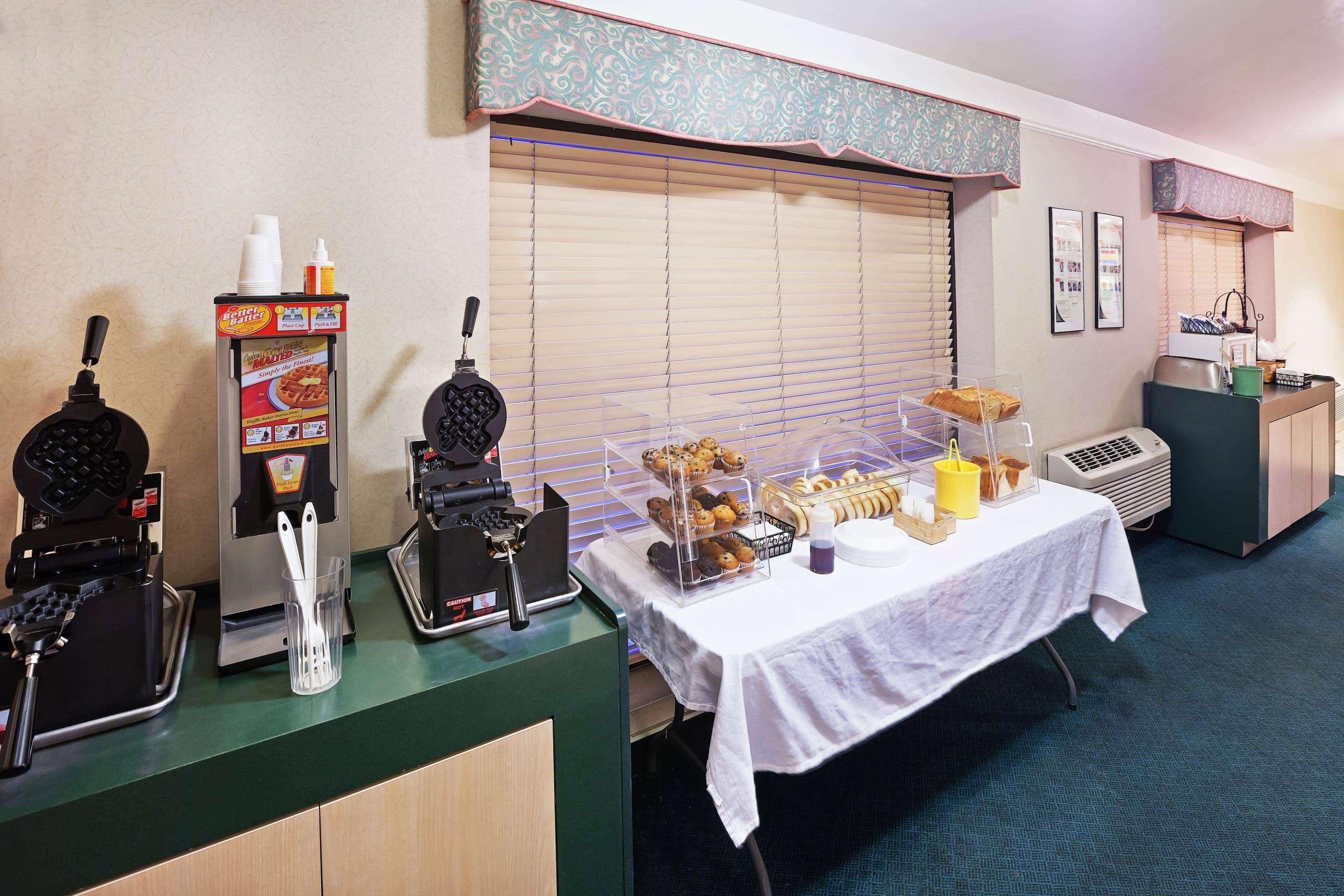 La Quinta Inn By Wyndham El Paso Cielo Vista Bagian luar foto